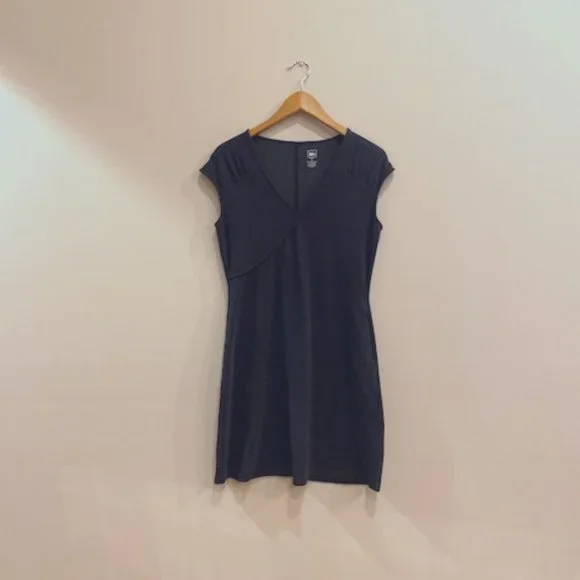 REI | Dresses | Womens Black Travel Dress With Pocket Rei Size Small |  Poshmark